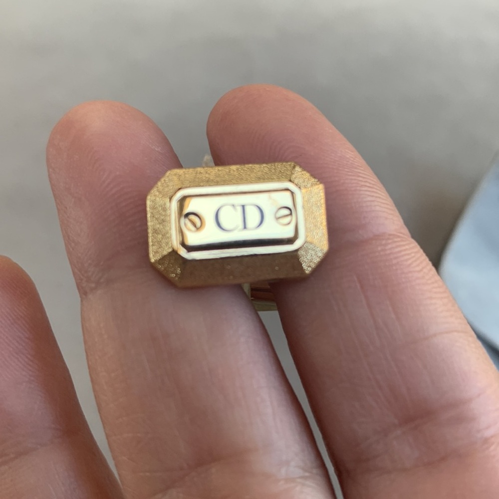 Cufflinks - Picture 4 of 5